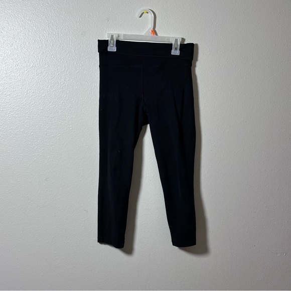 Forever 21 Women Active black Capri Yoga leggings size XS - Picture 1 of 7